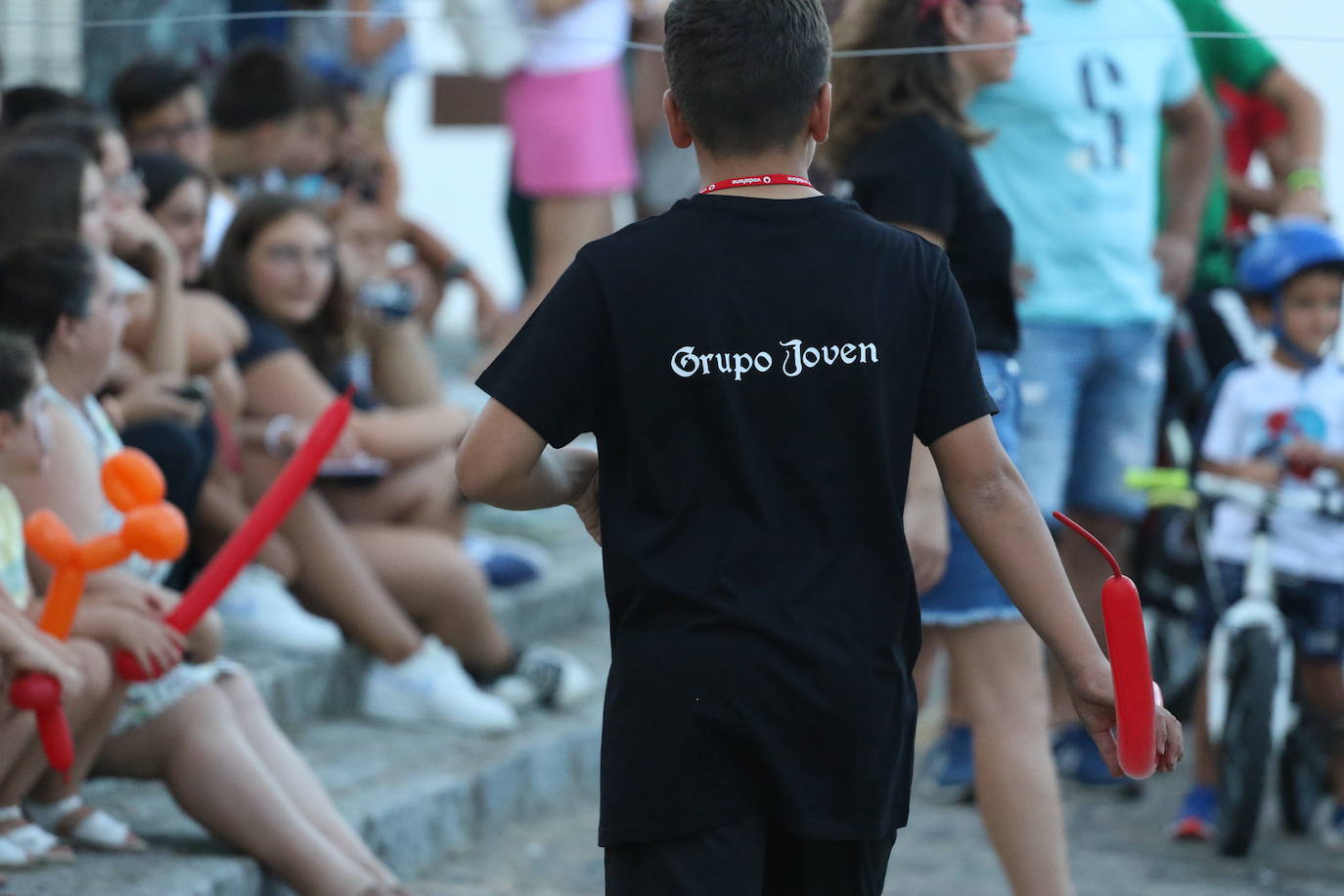 Fotos: La «velá» del barrio de Santa Catalina continúa este sábado con más música y animación