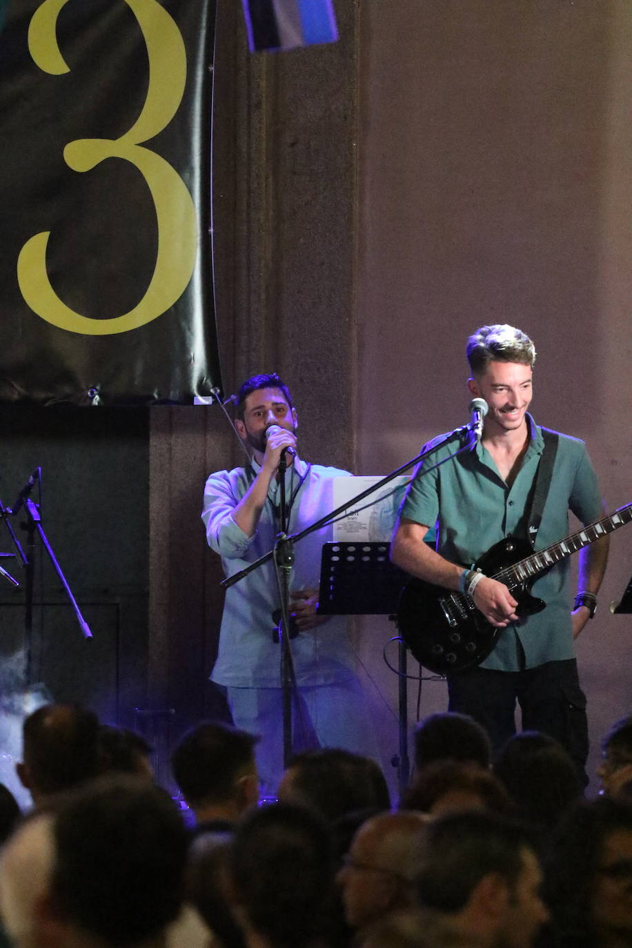 Fotos: La «velá» del barrio de Santa Catalina continúa este sábado con más música y animación