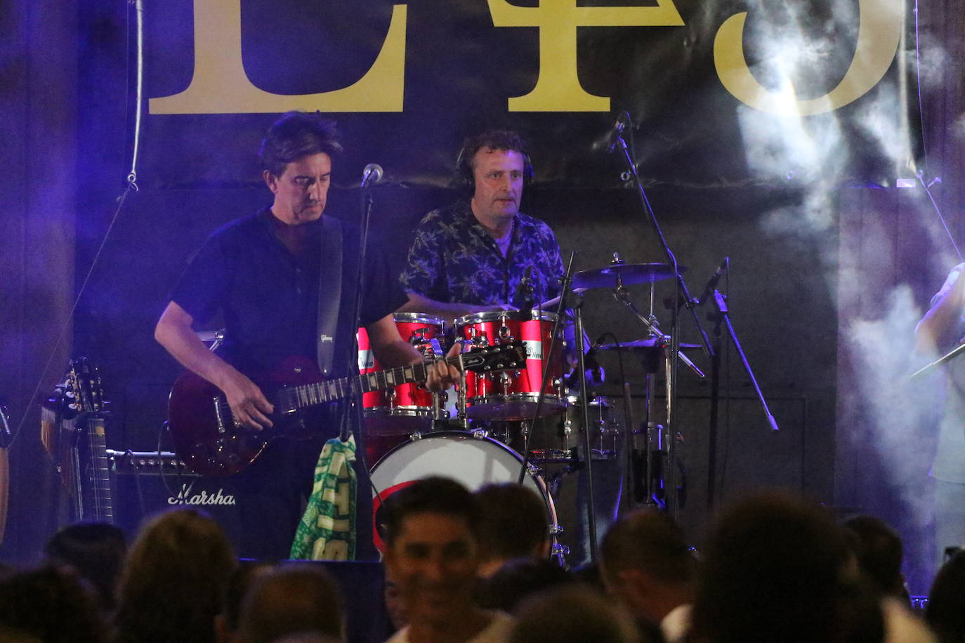 Fotos: La «velá» del barrio de Santa Catalina continúa este sábado con más música y animación