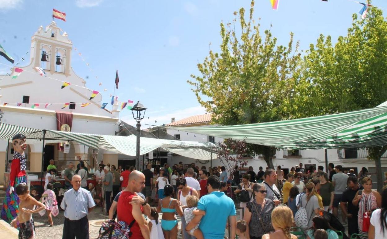 El barrio de los Santos Mártires celebra su tradicional «velá» los días 13 y 14 de agosto