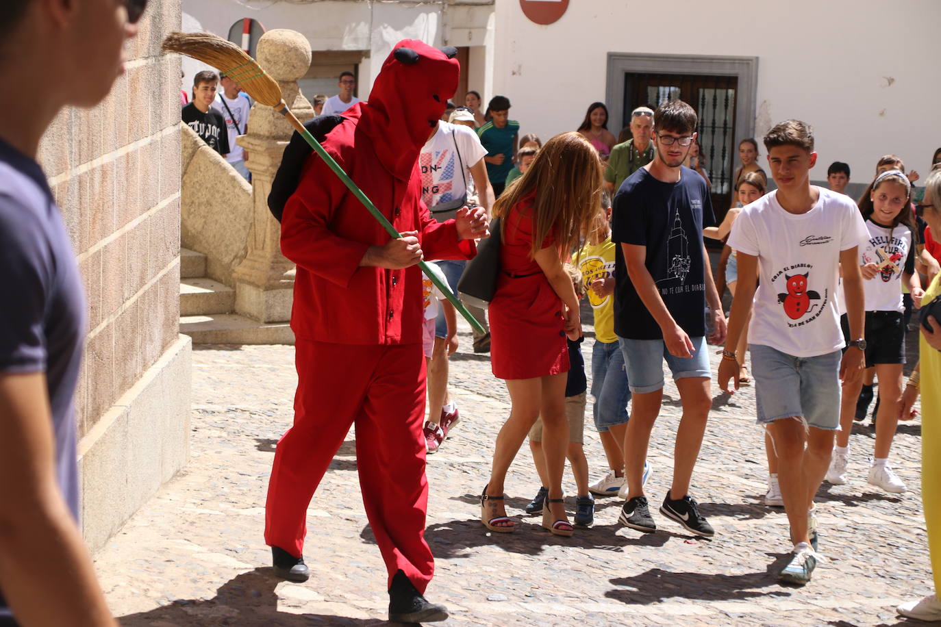 Fotos: Jerez de los Caballeros celebra con júbilo su tradicional &#039;Salida del diablo&#039;