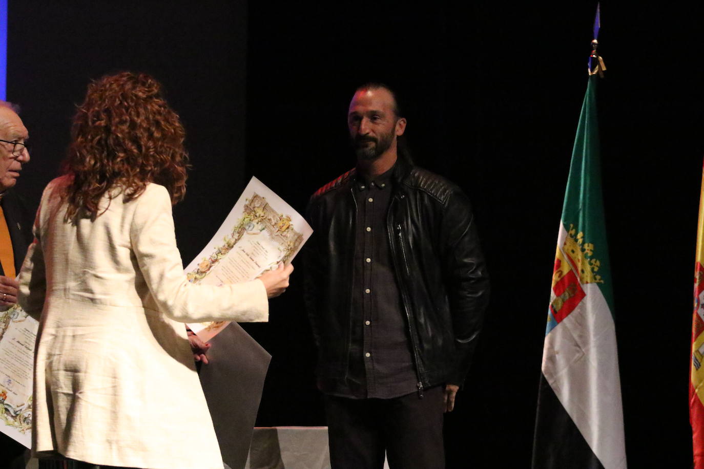 Fotos: Jerez conmemora los 40 años de ayuntamientos democráticos con un homenaje a las mujeres y hombres que han formado parte de la Corporación Municipal