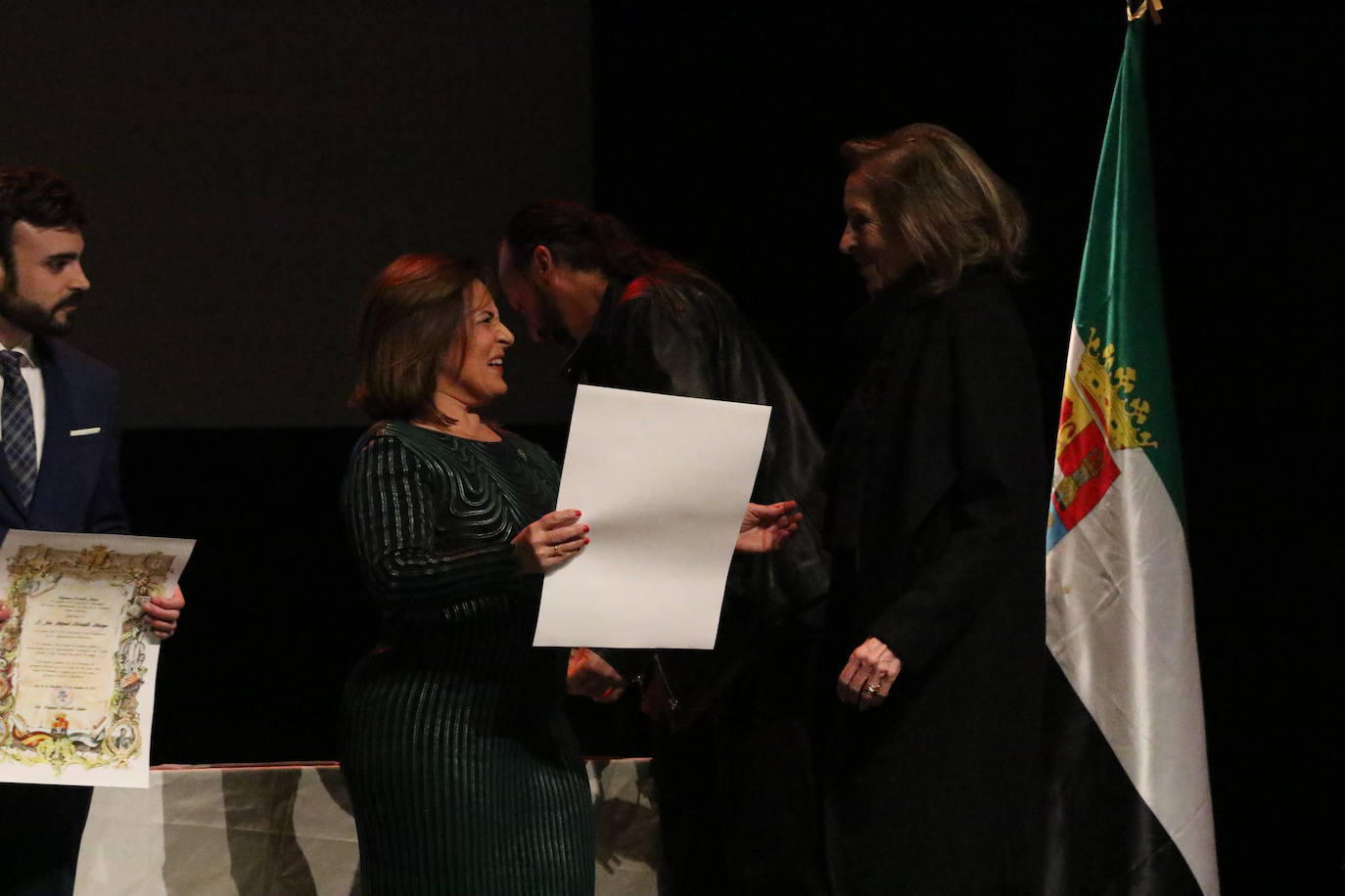Fotos: Jerez conmemora los 40 años de ayuntamientos democráticos con un homenaje a las mujeres y hombres que han formado parte de la Corporación Municipal