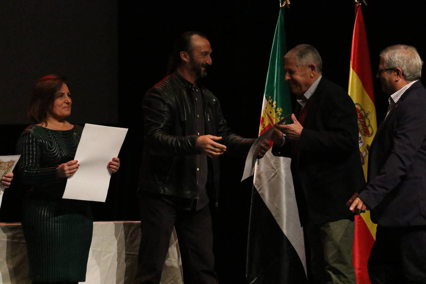 Fotos: Jerez conmemora los 40 años de ayuntamientos democráticos con un homenaje a las mujeres y hombres que han formado parte de la Corporación Municipal