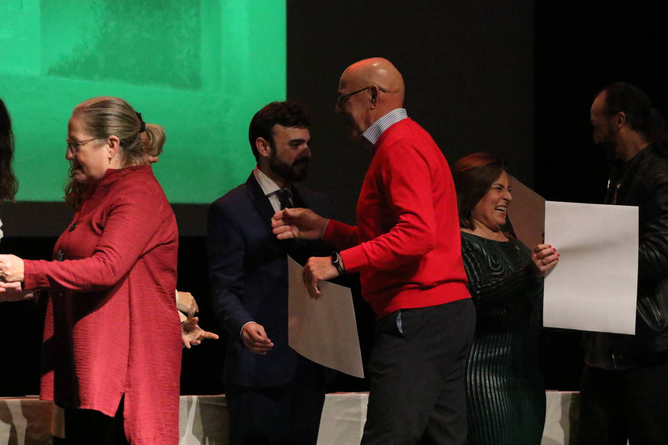 Fotos: Jerez conmemora los 40 años de ayuntamientos democráticos con un homenaje a las mujeres y hombres que han formado parte de la Corporación Municipal