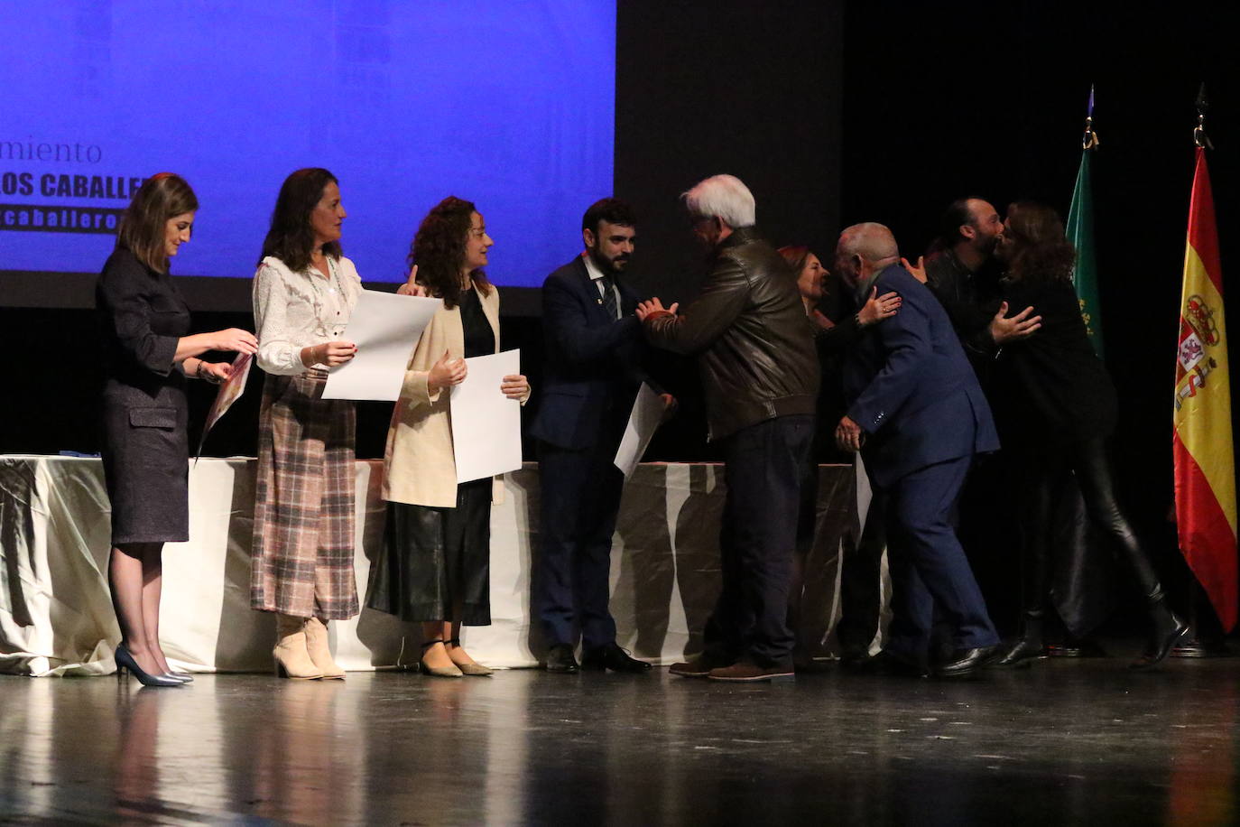 Fotos: Jerez conmemora los 40 años de ayuntamientos democráticos con un homenaje a las mujeres y hombres que han formado parte de la Corporación Municipal