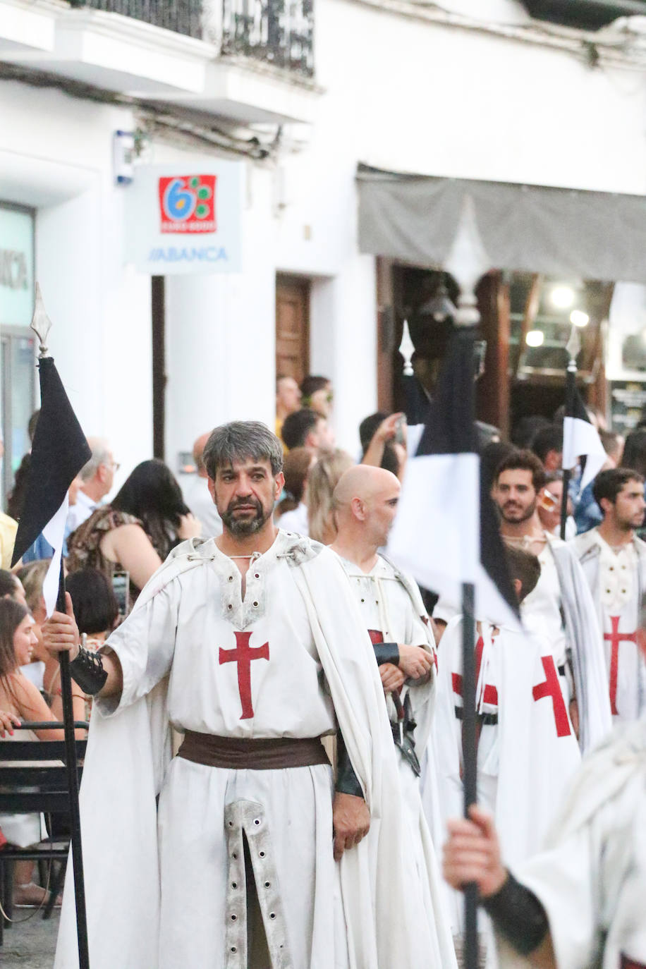 Desfile inaugural del XX Festival Templario de Jerez de los Caballeros, en imágenes