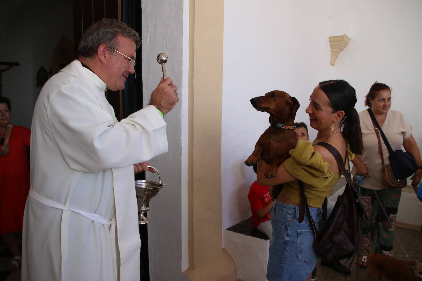 La ermita de San Roque acoge la tradicional bendición de animales