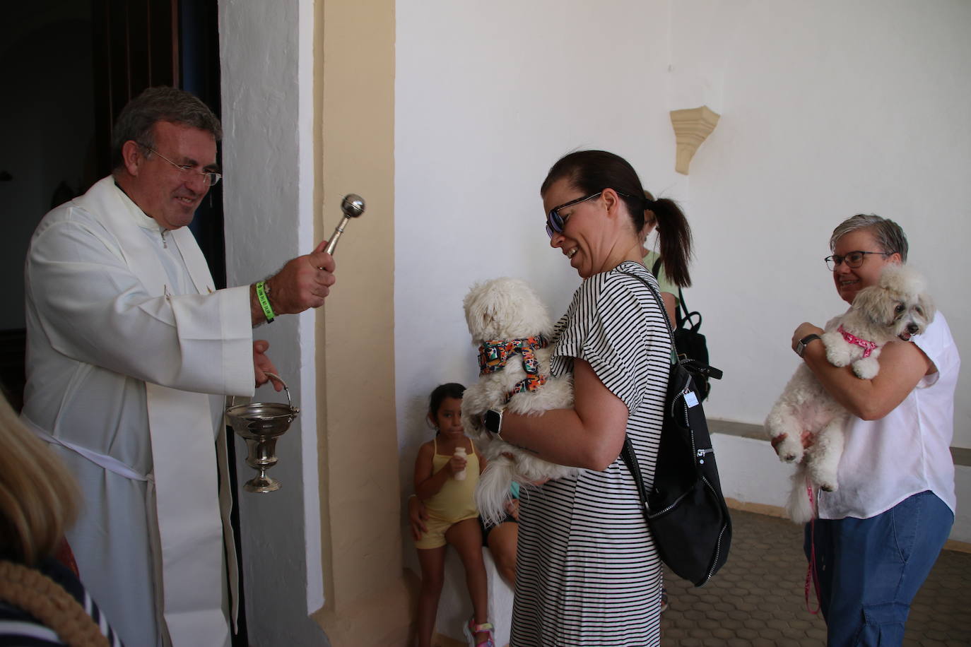 La ermita de San Roque acoge la tradicional bendición de animales