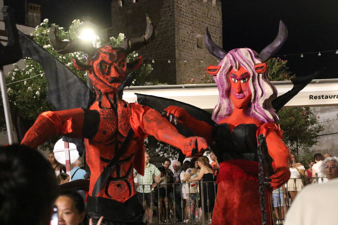 La «Quema del rabo del diablo», en imágenes