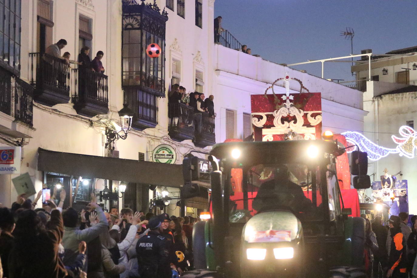 Fotos: La cabalgata de Reyes Magos inunda de ilusión y magia las calles de Jerez