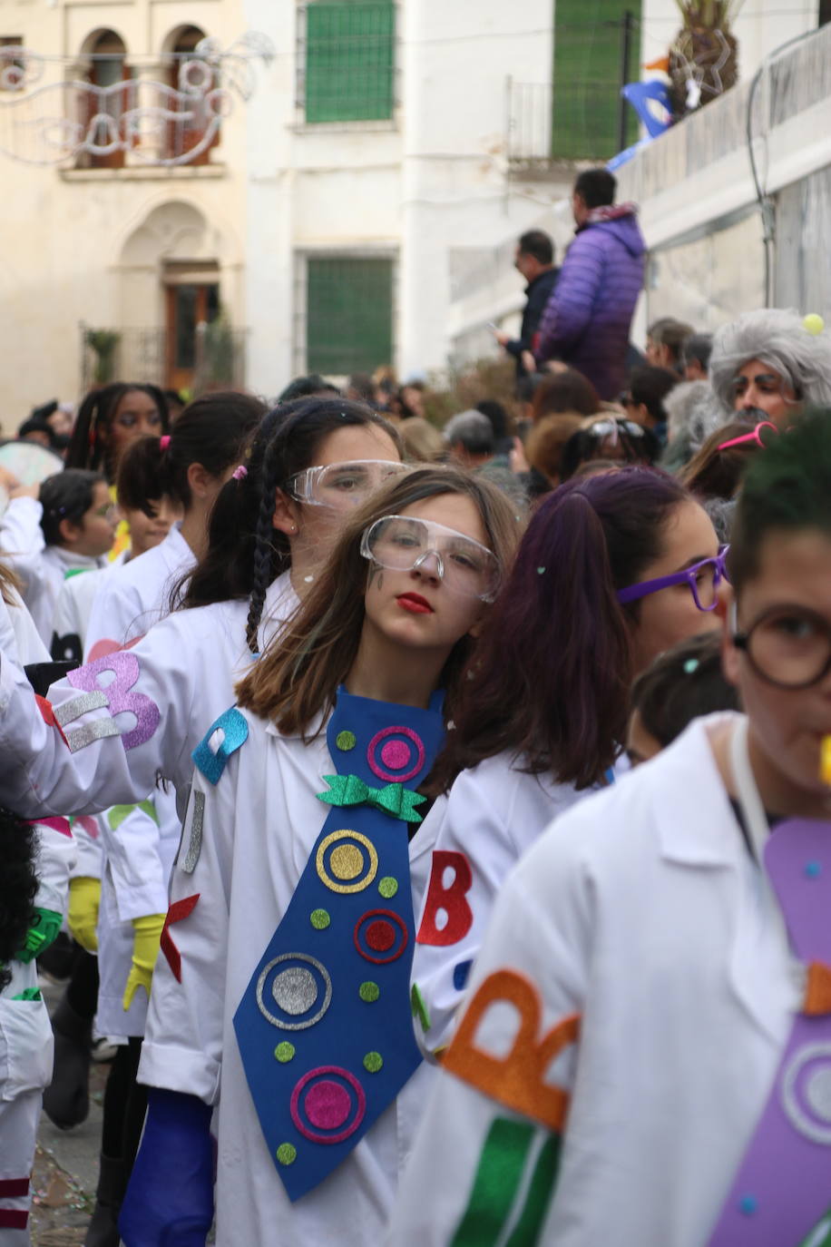 Fotos: Arranca el Carnaval en Jerez de los Caballeros con el desfile de los centros educativos