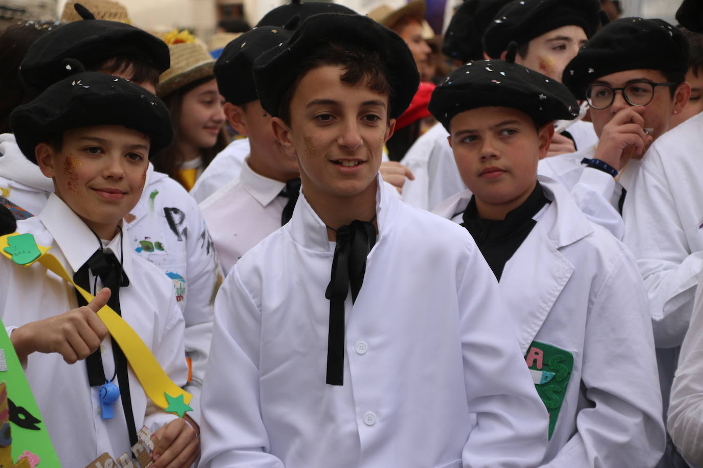 Fotos: Arranca el Carnaval en Jerez de los Caballeros con el desfile de los centros educativos