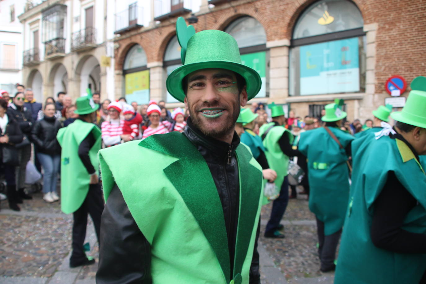 Fotos: Arranca el Carnaval en Jerez de los Caballeros con el desfile de los centros educativos