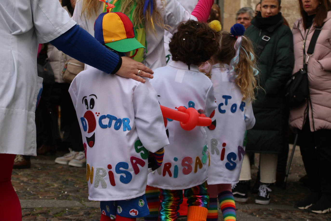 Fotos: Arranca el Carnaval en Jerez de los Caballeros con el desfile de los centros educativos