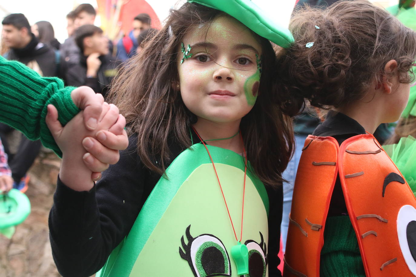 Fotos: Arranca el Carnaval en Jerez de los Caballeros con el desfile de los centros educativos