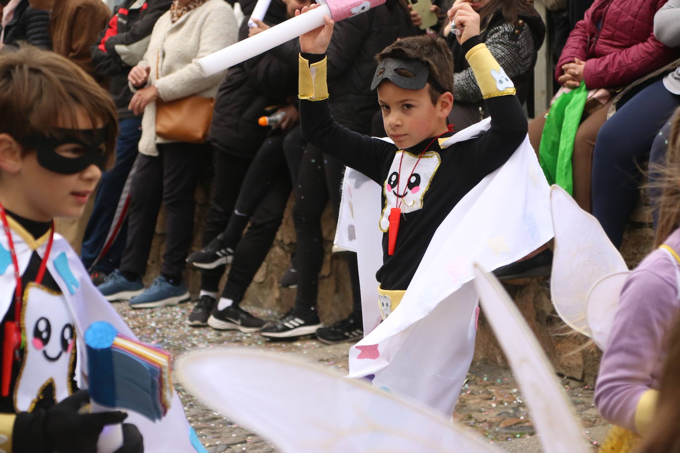 Fotos: Arranca el Carnaval en Jerez de los Caballeros con el desfile de los centros educativos