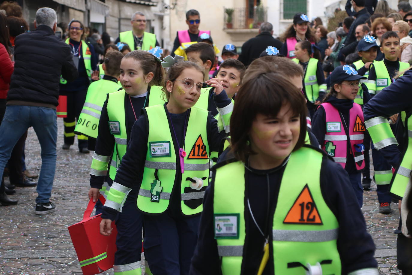 Fotos: Arranca el Carnaval en Jerez de los Caballeros con el desfile de los centros educativos