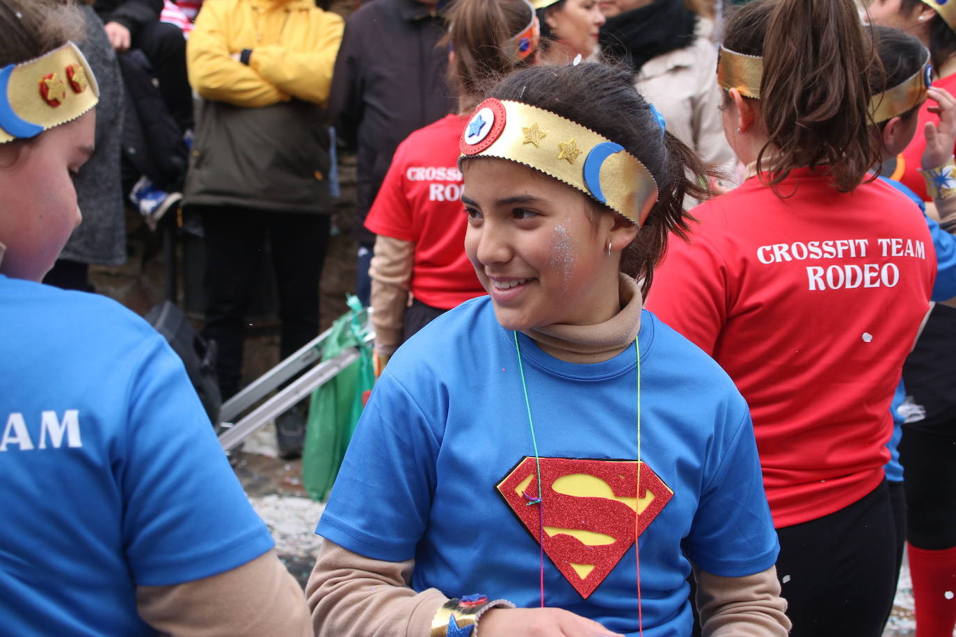 Fotos: Arranca el Carnaval en Jerez de los Caballeros con el desfile de los centros educativos