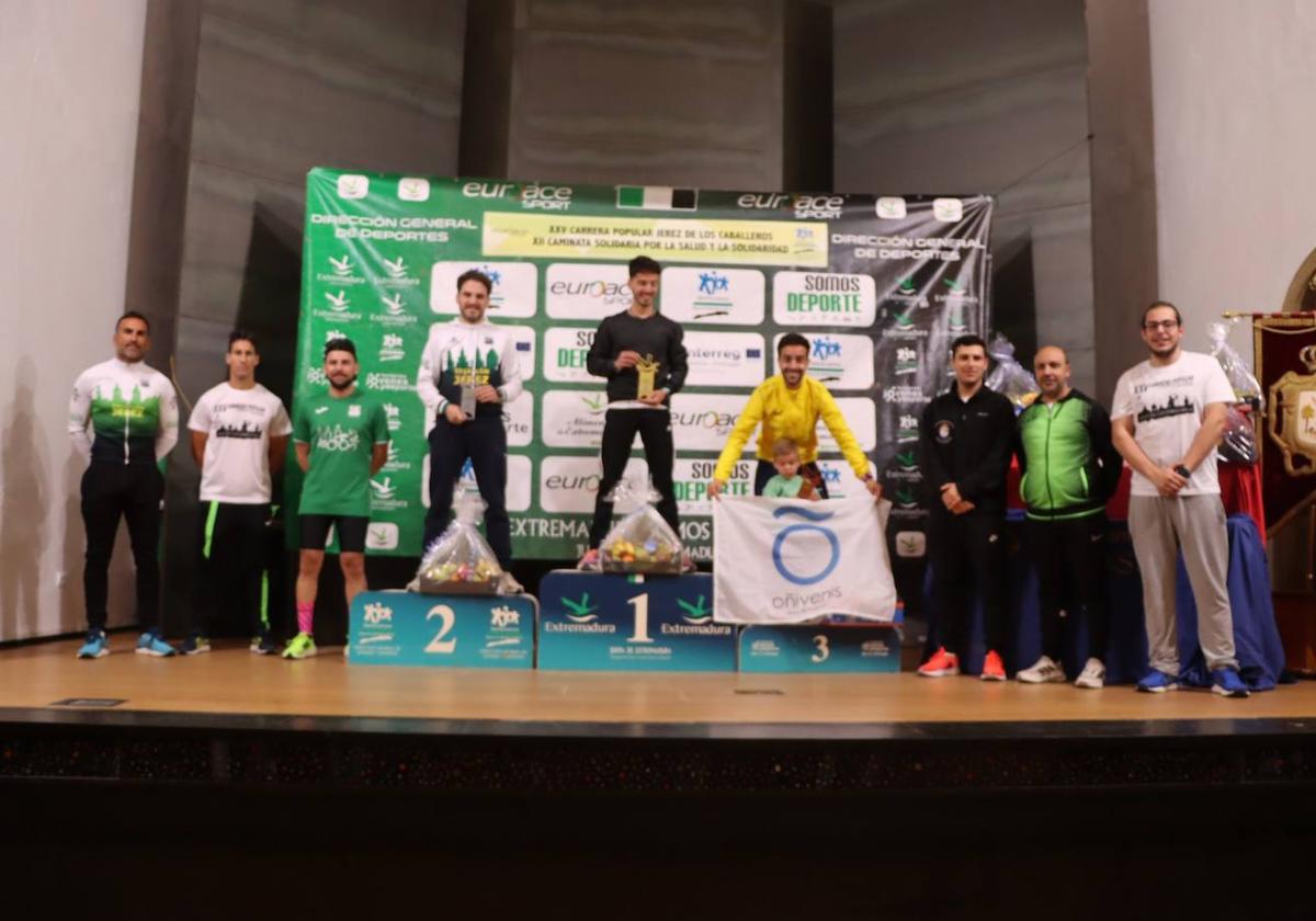 Borja Morales y Anabel Benítez, vencedores de la XXV Carrera Popular de Jerez de los Caballeros
