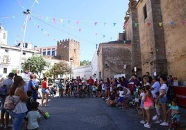 Imagen de archivo de una de las velás del barrio de Santa María.