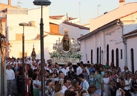 Jerez se echó a la calle para acompañar a la Virgen de Aguasantas hasta su ermita