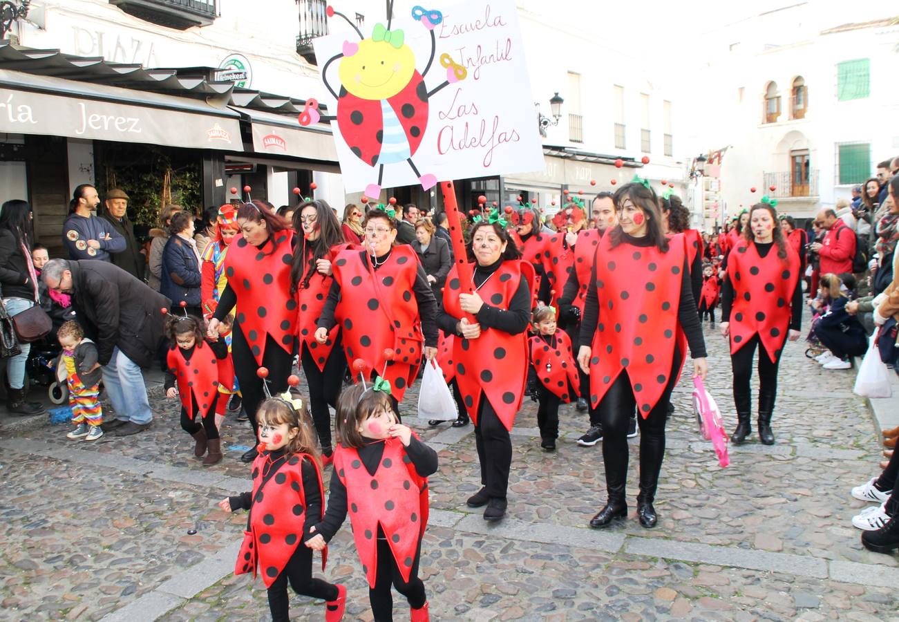 Los centros educativos prenden la chispa del Carnaval con un desfile pleno de creatividad