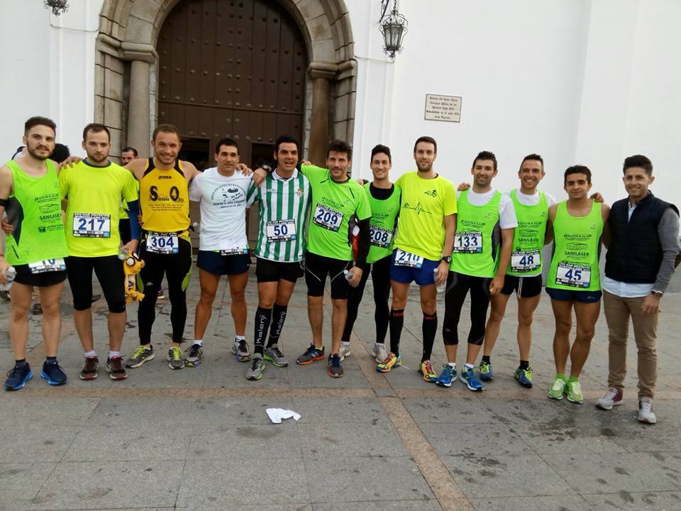 Allgunos de los jerezanos participantes en la prueba.