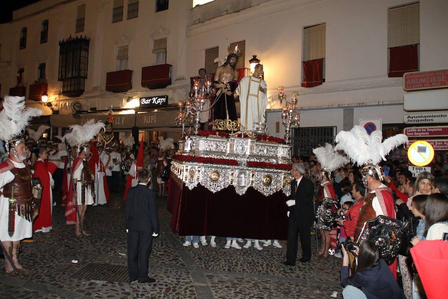 Jerez de los Caballeros renueva su sentimiento cofrade con la procesión del Ecce-Homo el Miércoles Santo