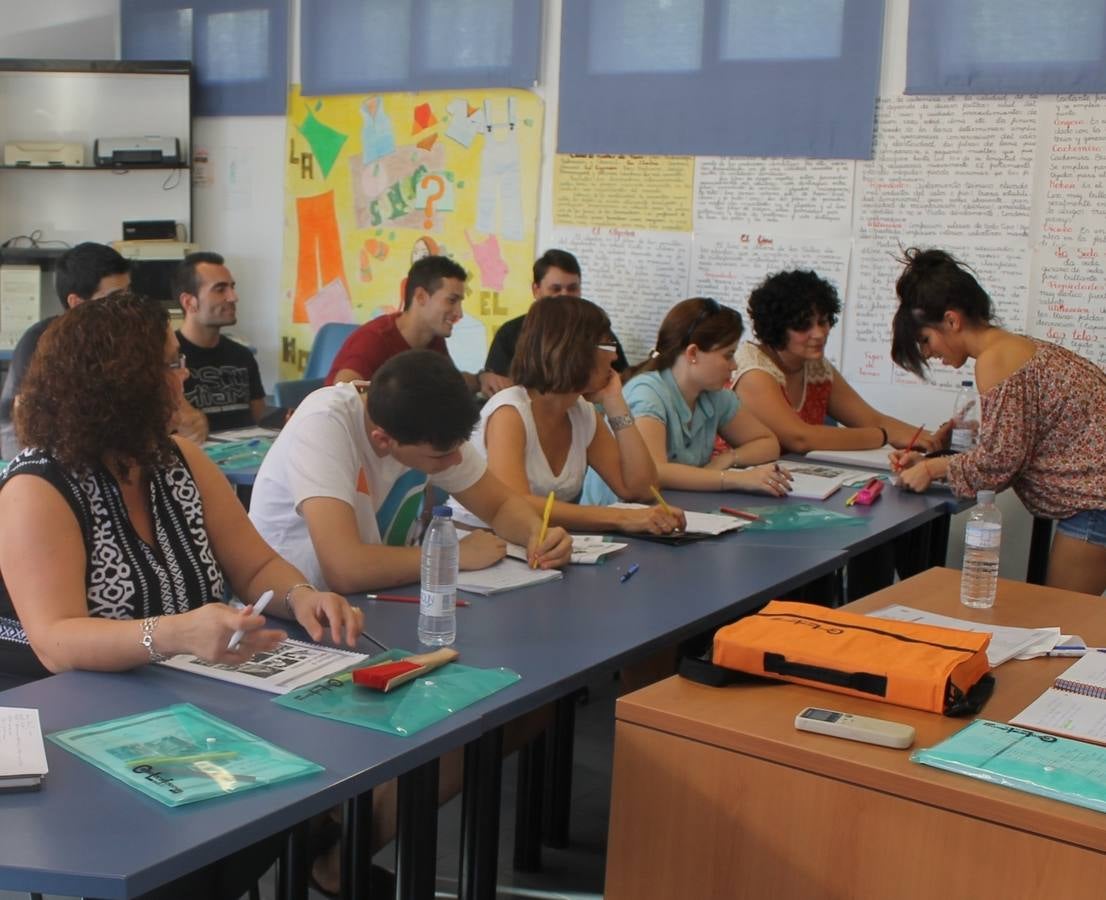 Las calles se imparten en la Escuela Permanente de Consumo.