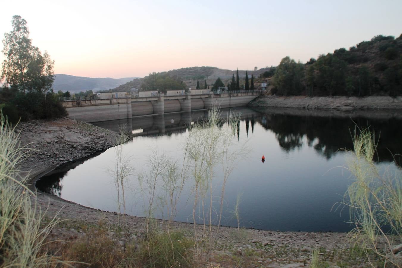 Imagen del embalse de Valuengo en estos últimos días.