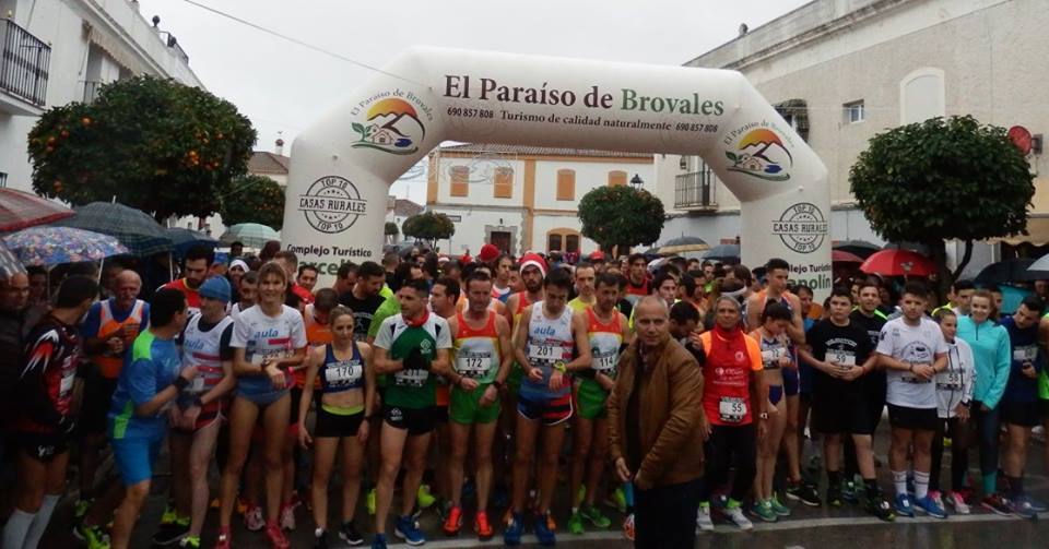Participaron cerca de 300 corredores.