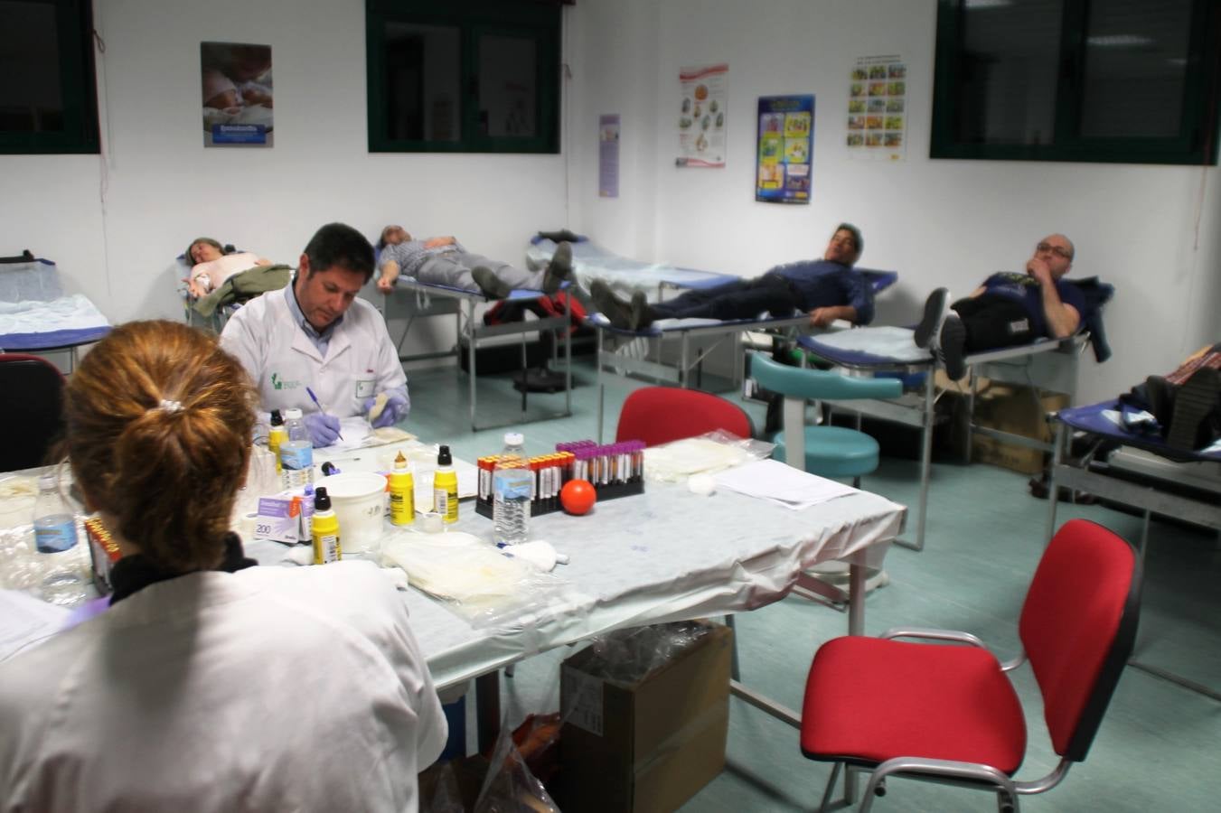 En las tres campañas celebradas el año pasado en Jerez se recabaron casi 800 bolsas de sangre.