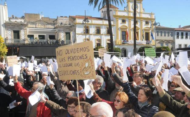 Protesta de jubilados en Mérida.