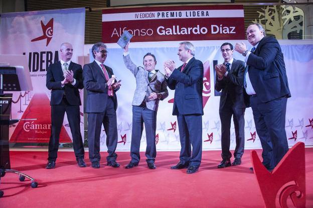 La Cámara de Comercio premia a Alfonso Gallardo por su esfuerzo para generar riqueza y empleo