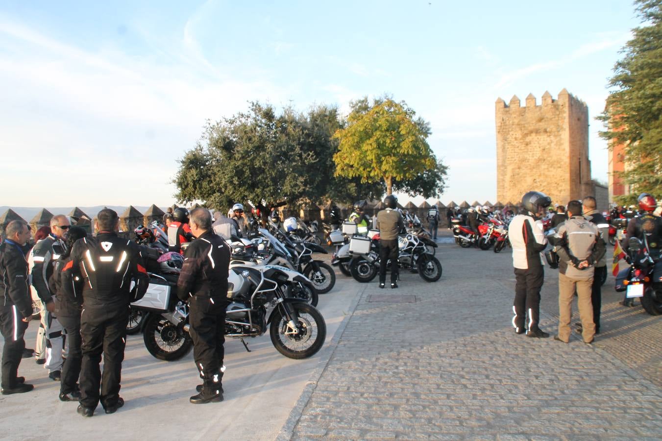 La localidad templaria vuelve a ser escenario de partida de esta nueva ruta de 'Team Riders Extremadura'.
