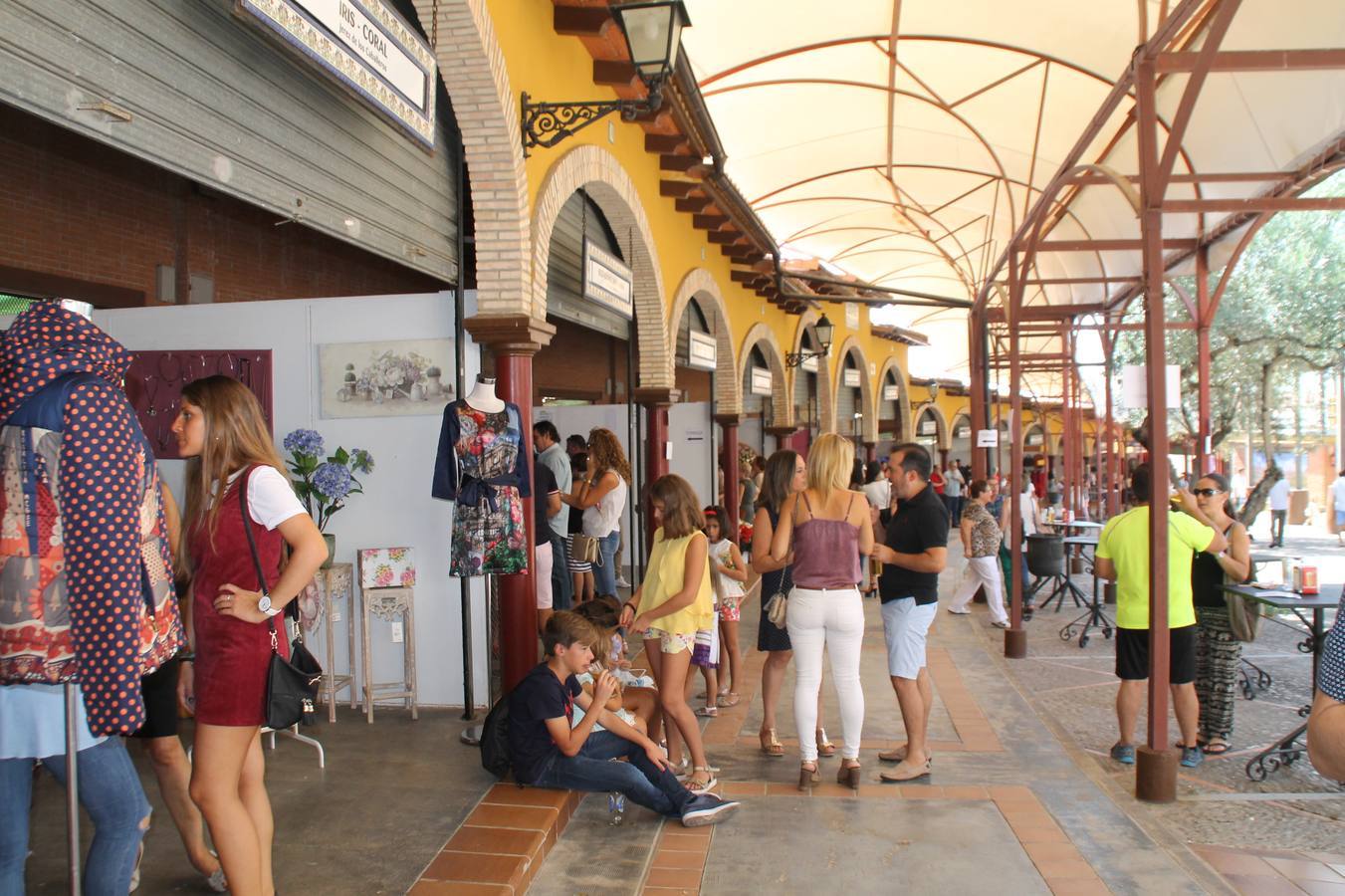 Participan empresas de Jerez de los Caballeros y de otras localidades