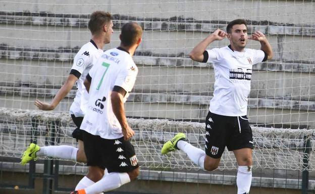 El Mérida intentó conseguir los tres puntos los 90 minutos del partido.