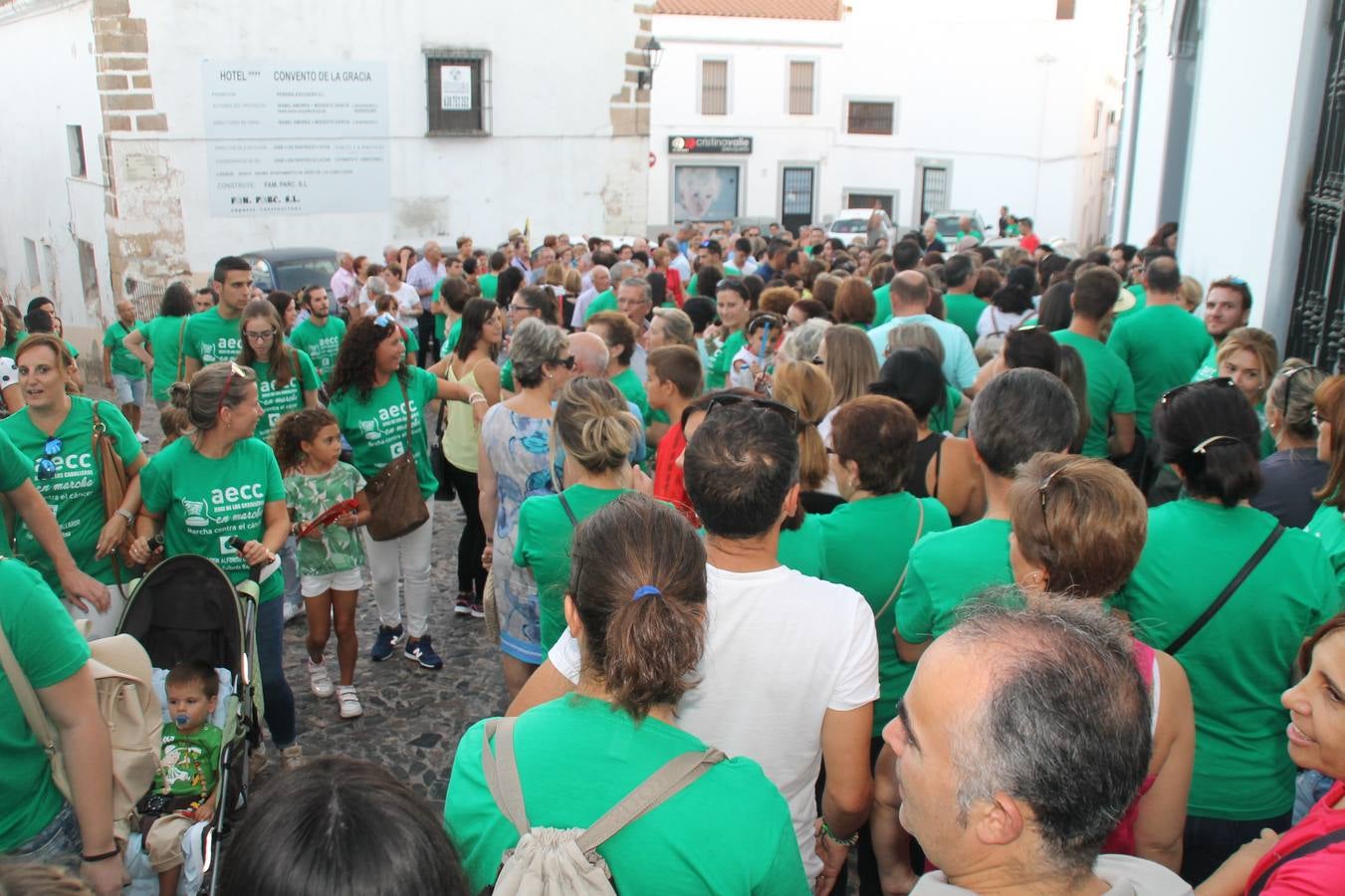 Participantes en la I Marcha contra el cáncer celebrada en 2016.