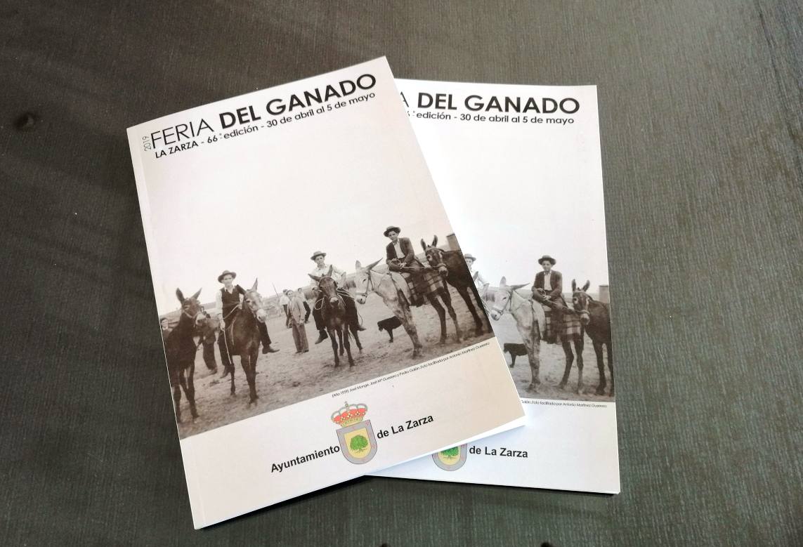 El popular 'libro de la feria' se puede recoger en el Ayuntamiento '