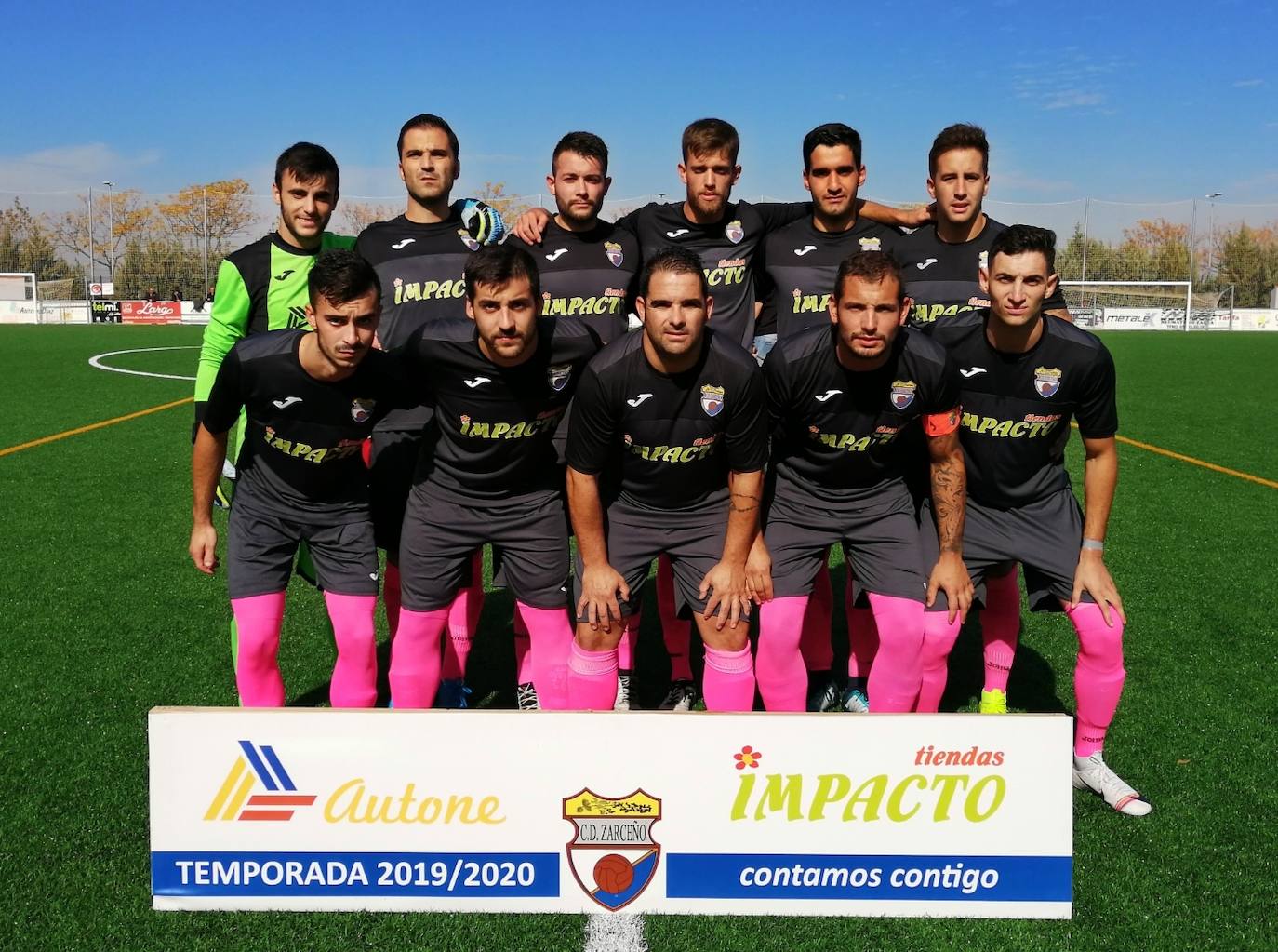 De pie: Pedro, Casi, Nogales, Pablo, Pintado y Juan Pedro.Agachados: Monago, Nono, Jesús, Dani y Juanjo. 