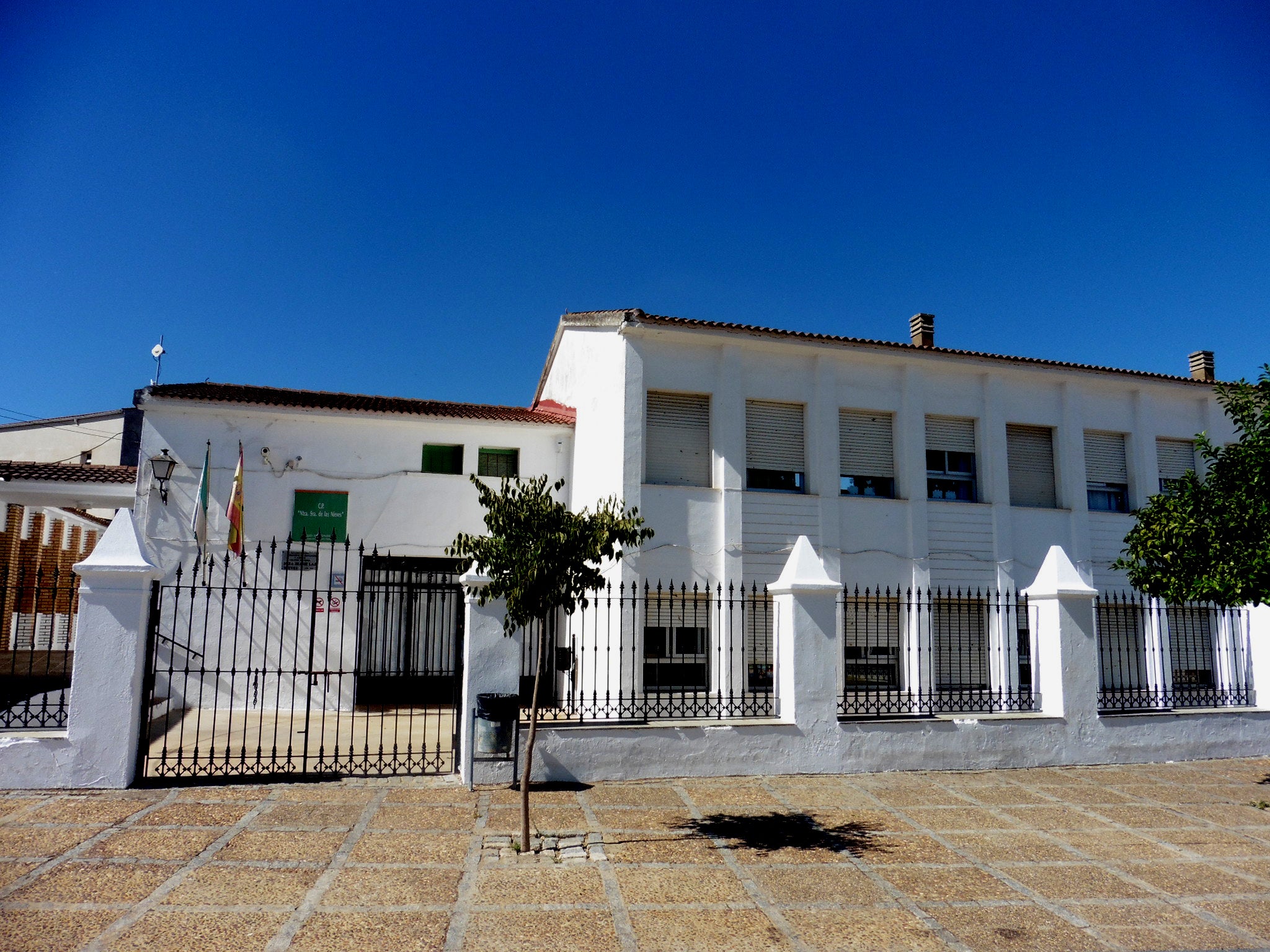 Grupo escolar de la Ermita