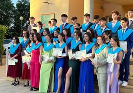 30 estudiantes de Bachillerato del IES Tierrablanca celebran su graduación