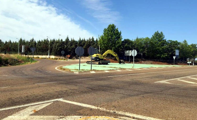 Arrancan las obras de mejora en el entorno de la rotonda de la ciudad deportiva