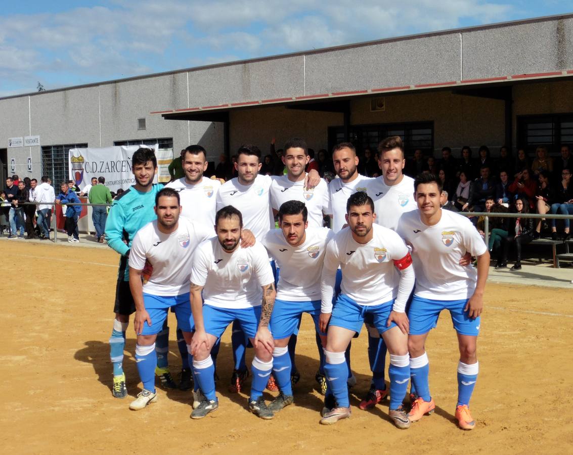 De pie: Murillo, Rubén, Nogales, Álvaro, Alfredo, Juampe. Agachados: Jesús, Ioseba, Nono, José Mari y Juanfran