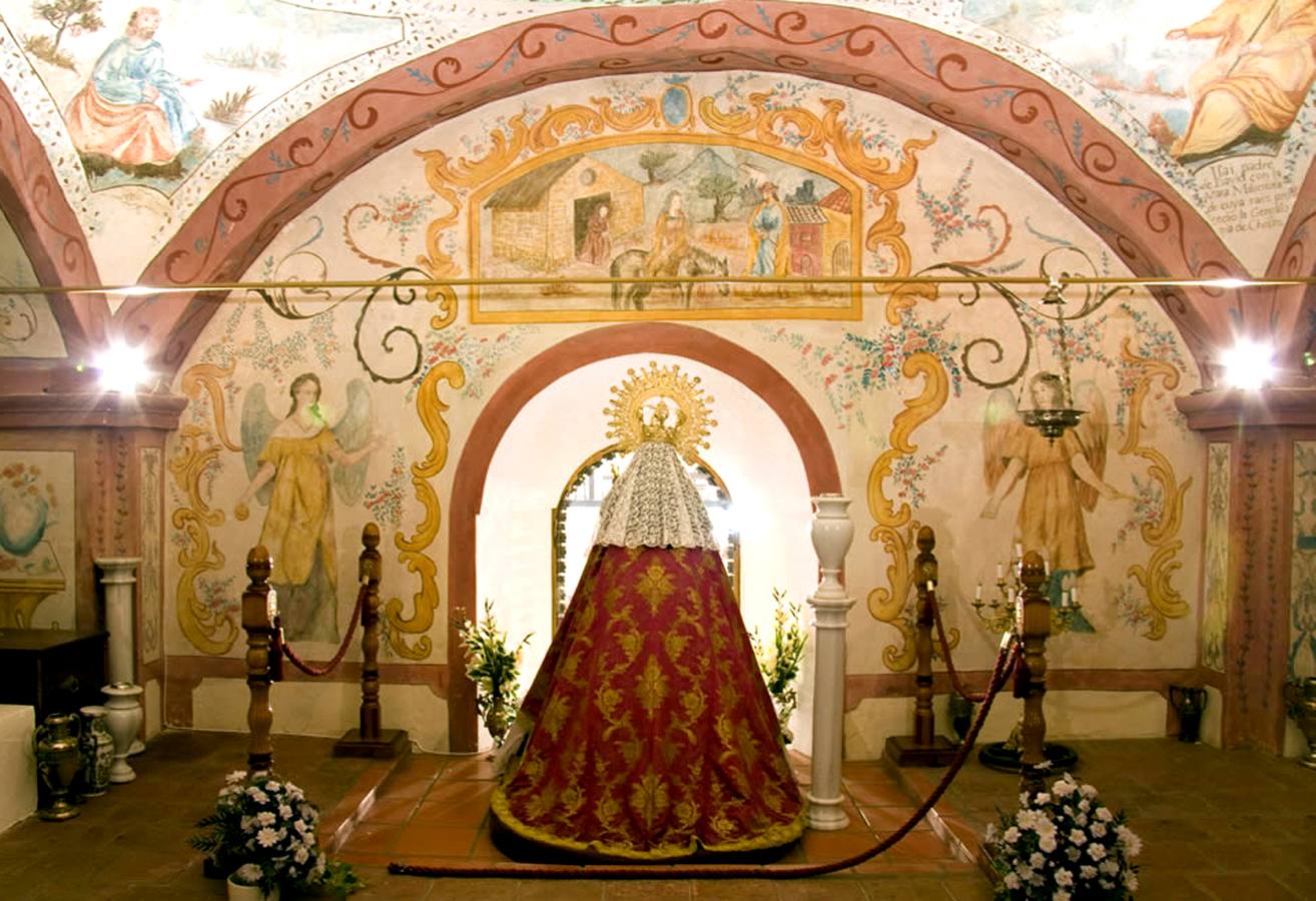 María prefigurada. El programa decorativo del camarín de la Virgen de las Nieves
