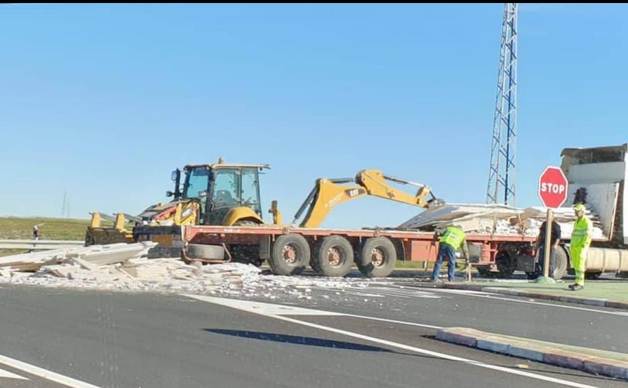 Accidente en la salida de Llerena a la N432 por el Hospital