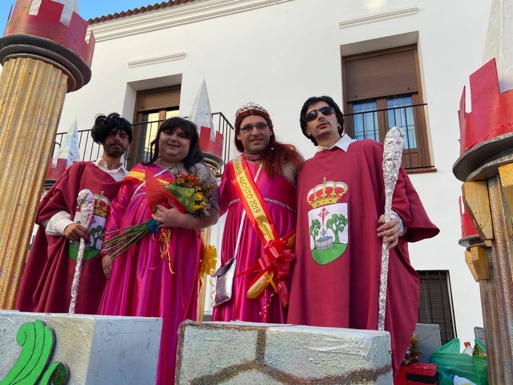 Fotos: El desfile del carnaval brilla en Llerena