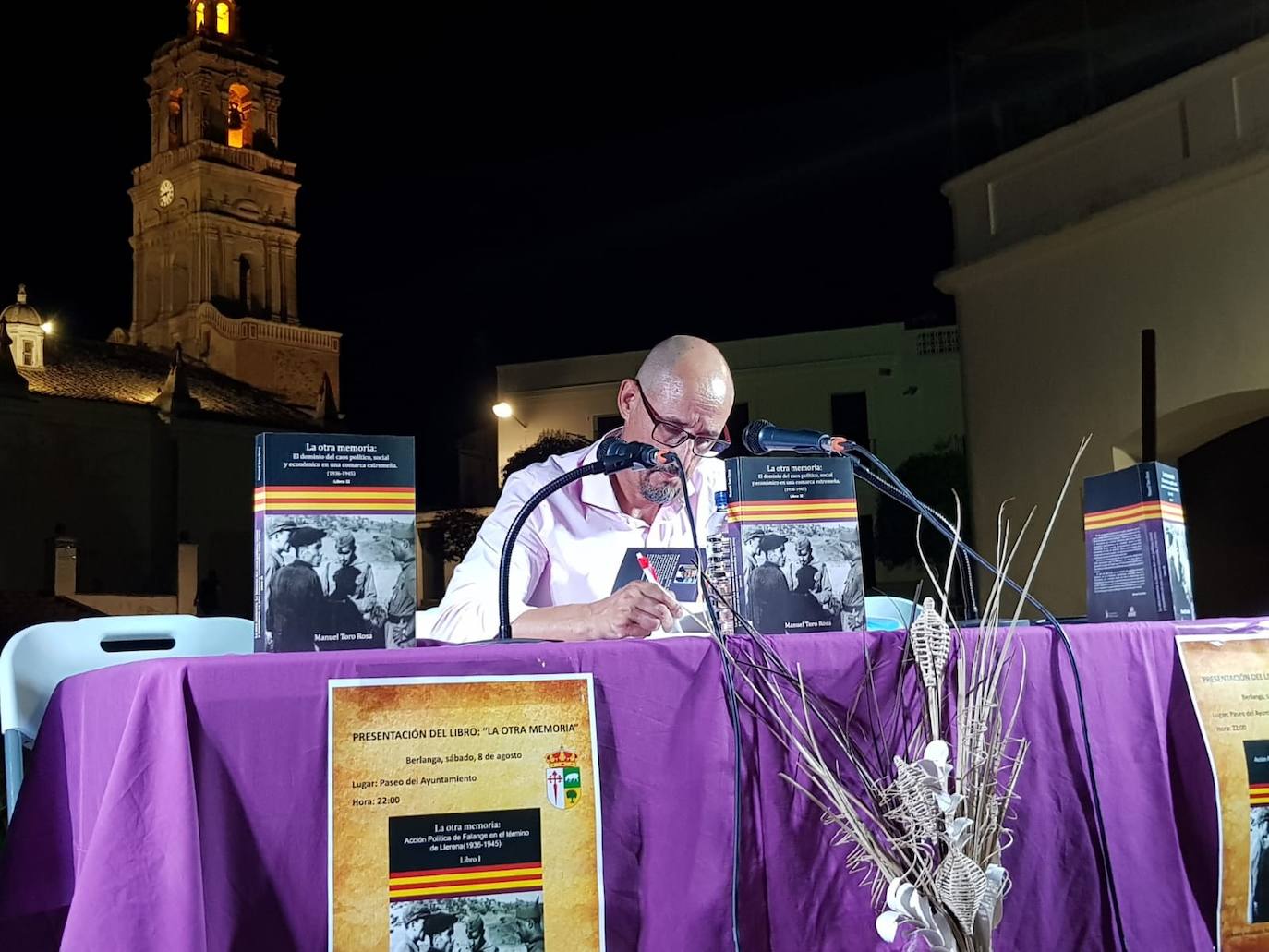 Manuel Toro durante su presentación en Berlanga