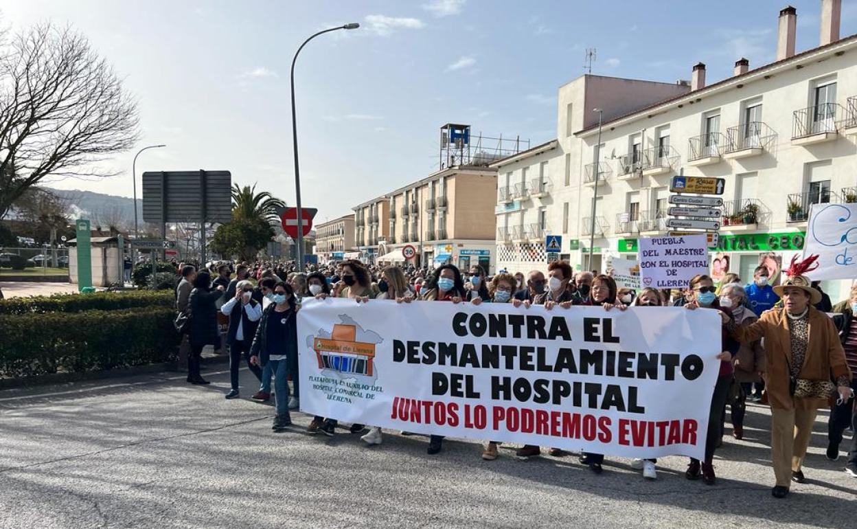 Marcha de la manifestación camino de la N-432.